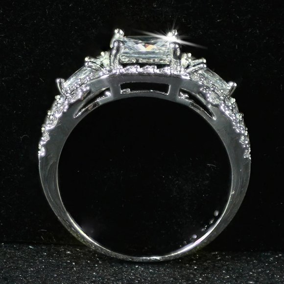 *NEW 18K White Gold Princess Cut Diamond 3PC Ring - Picture 13 of 15